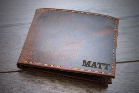 Plain Bifold Distressed Leather